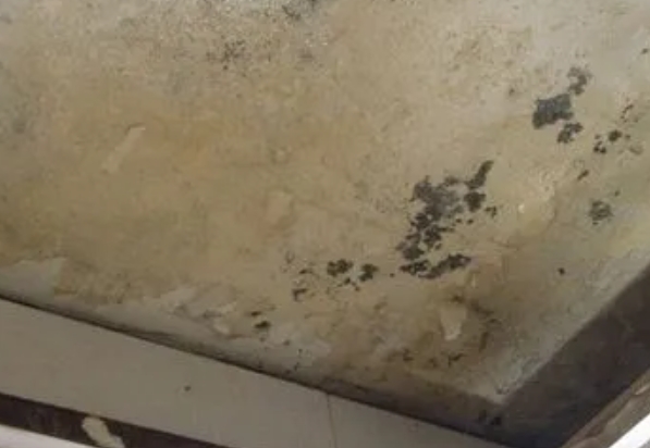 崇左阳台漏水维修公司分享下崇左卫生间渗水维修需要注意哪些问题。